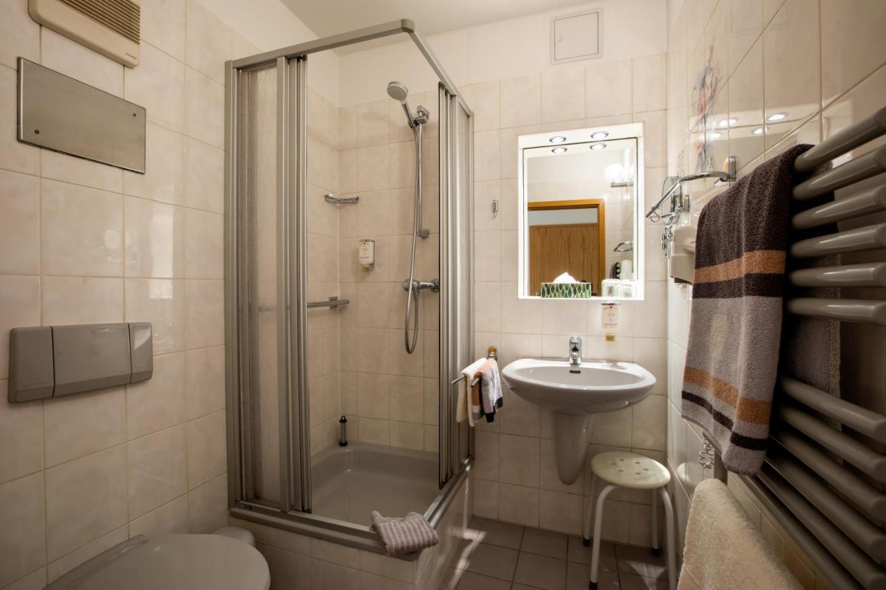 Hotel Brueckenschaenke Sebnitz Bagian luar foto